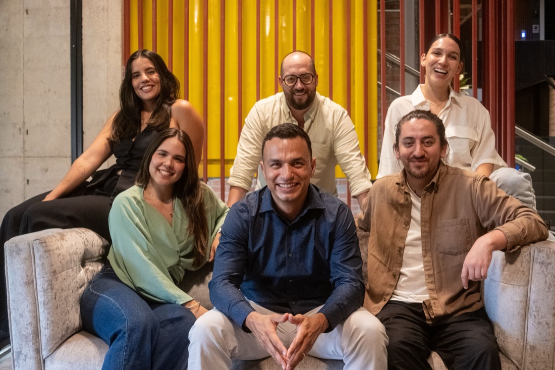 The six-person Latinovation team together, smiling